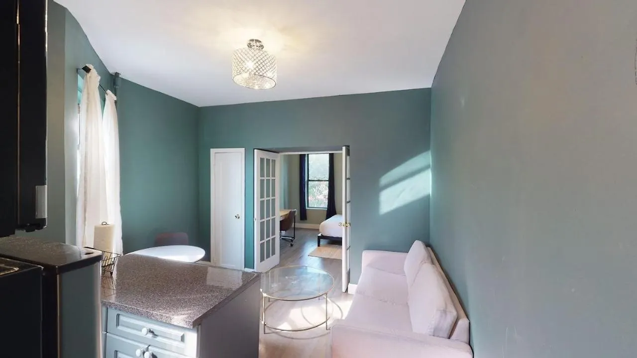 Apartment 566: East Village 纽约 0*,  美国